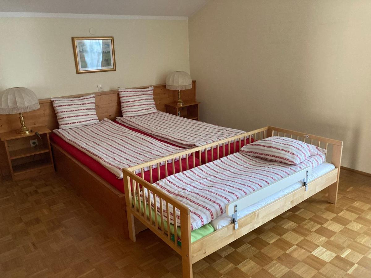 Apartman Jana By Woerthersee Appartement Raunach Buitenkant foto